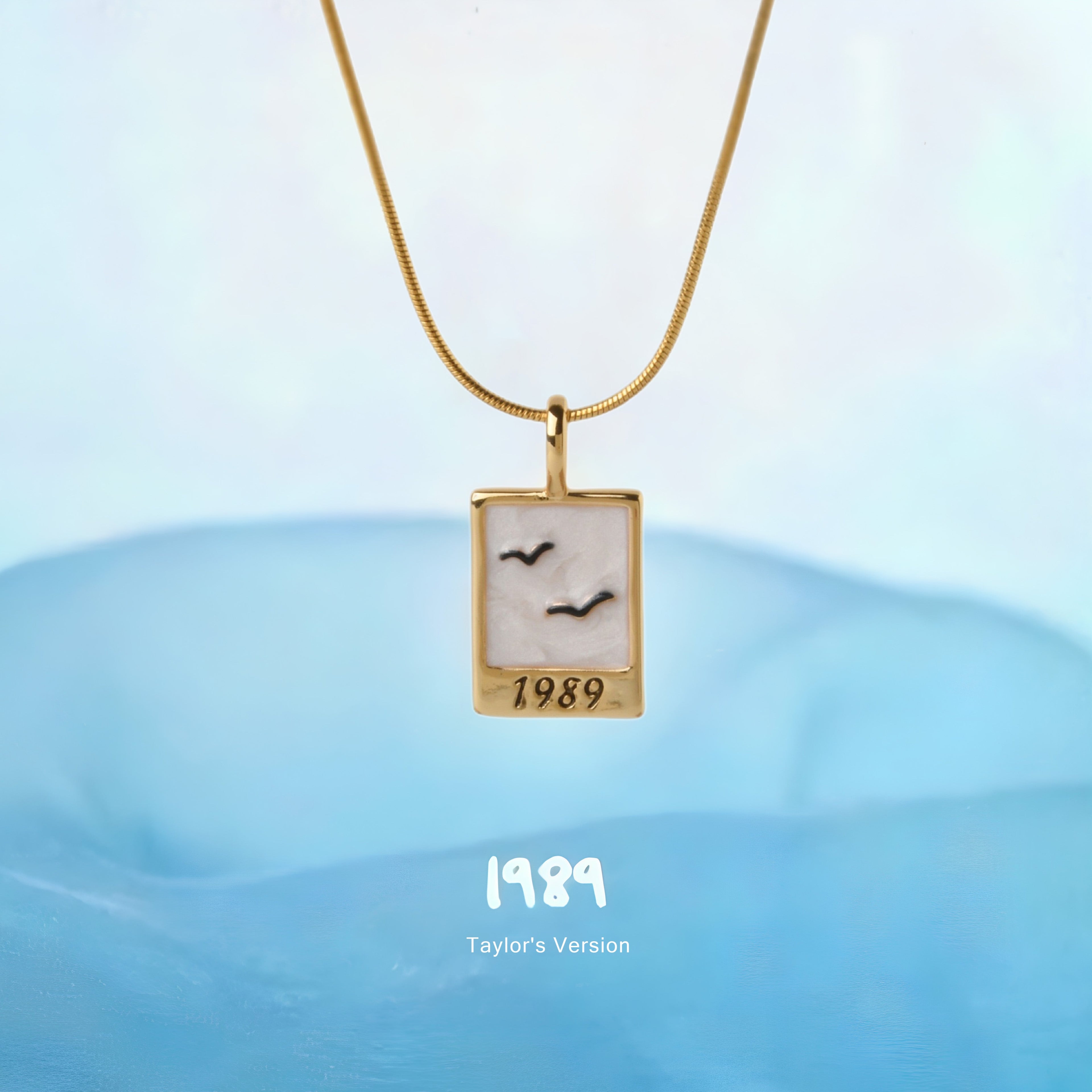 1989 Seagull Pendant Necklace